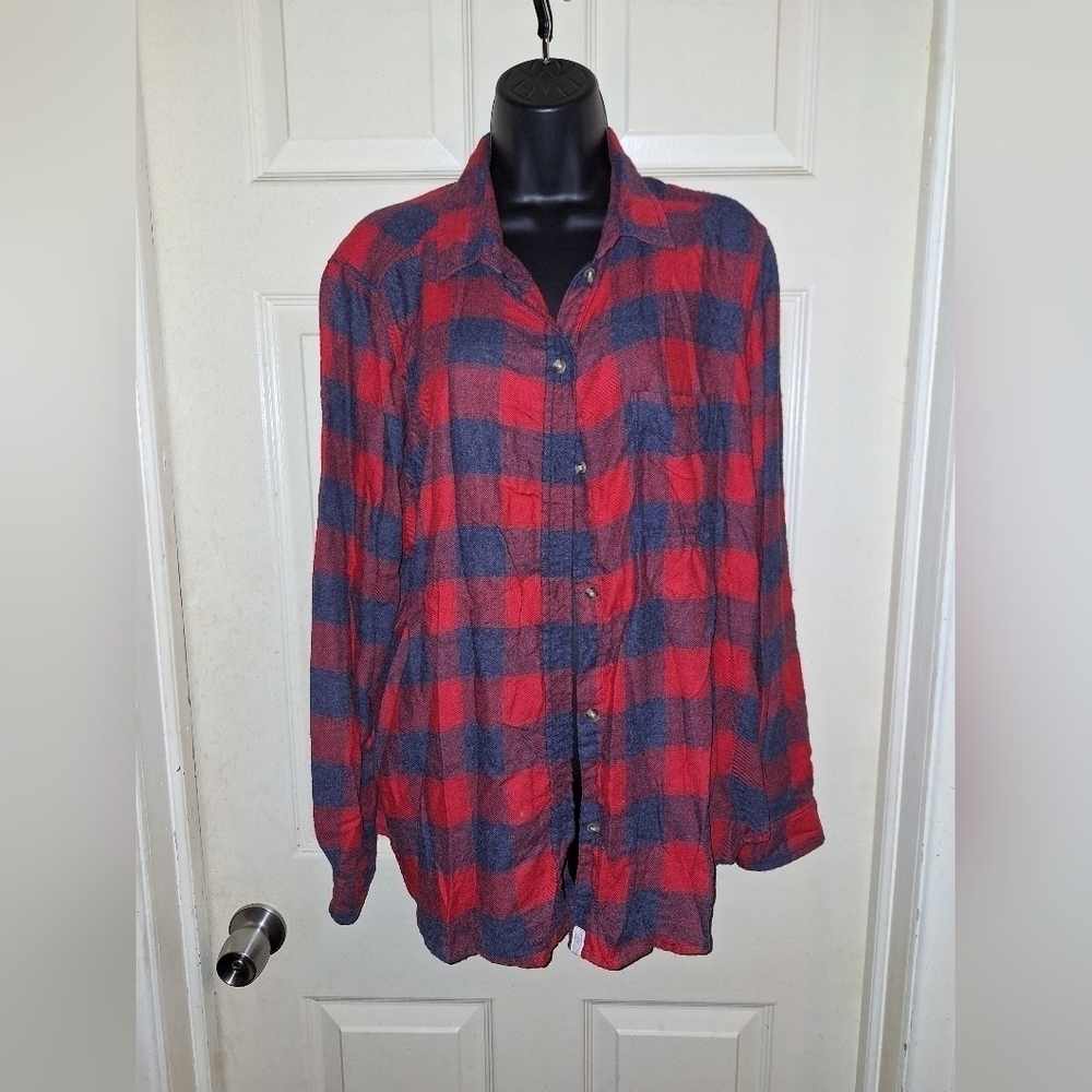 American Eagle outfitters flannel button-down XL blouse